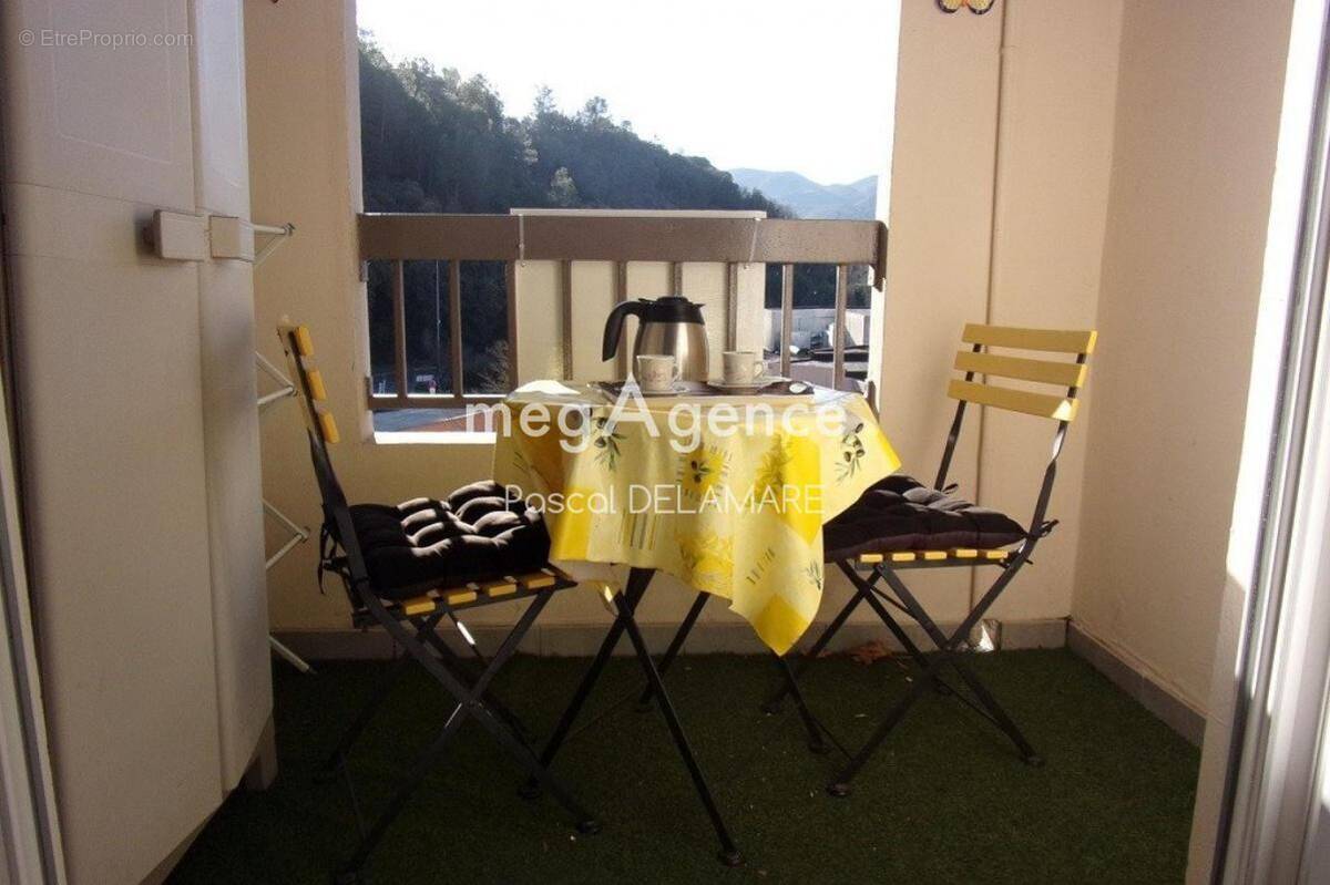 Appartement à LAMALOU-LES-BAINS