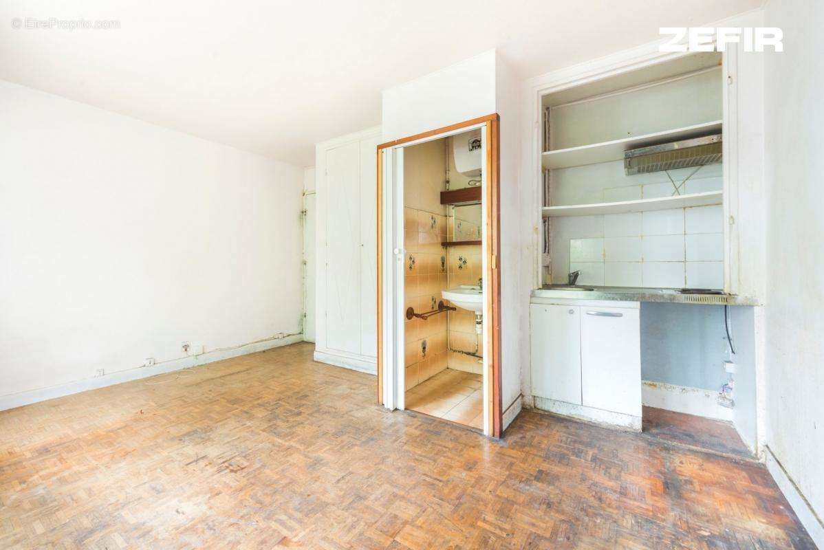 Appartement à PARIS-20E