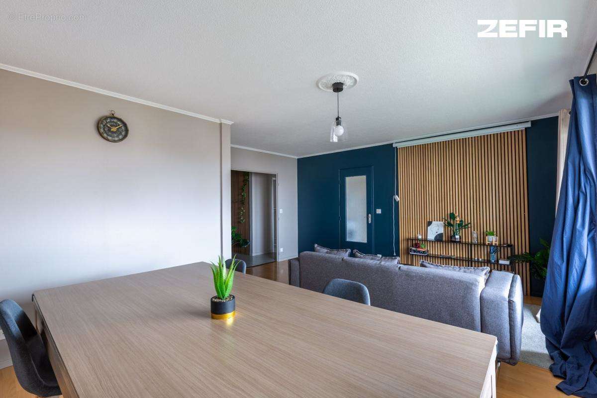 Appartement à LYON-8E