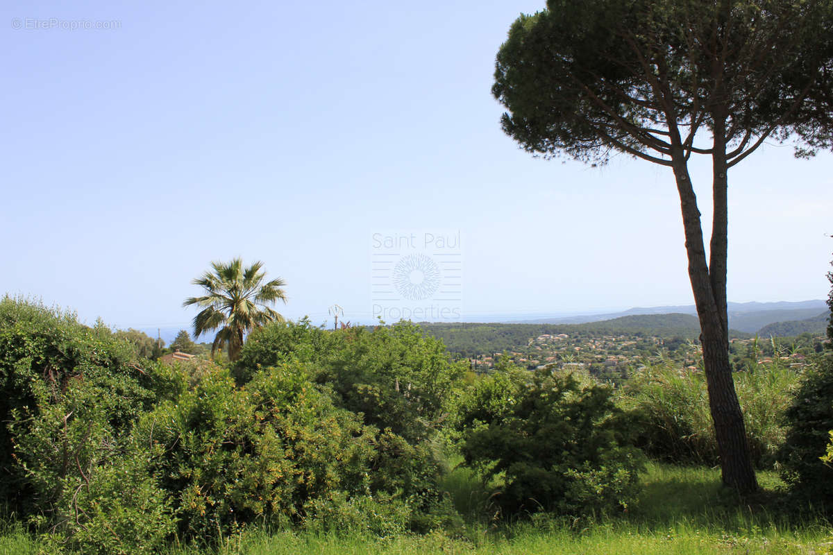 Terrain à VENCE