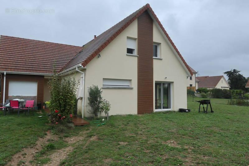 Maison à SAINT-PIERRE-DE-MANNEVILLE