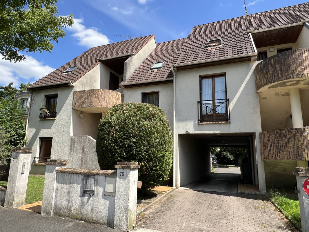 Appartement à PONTAULT-COMBAULT