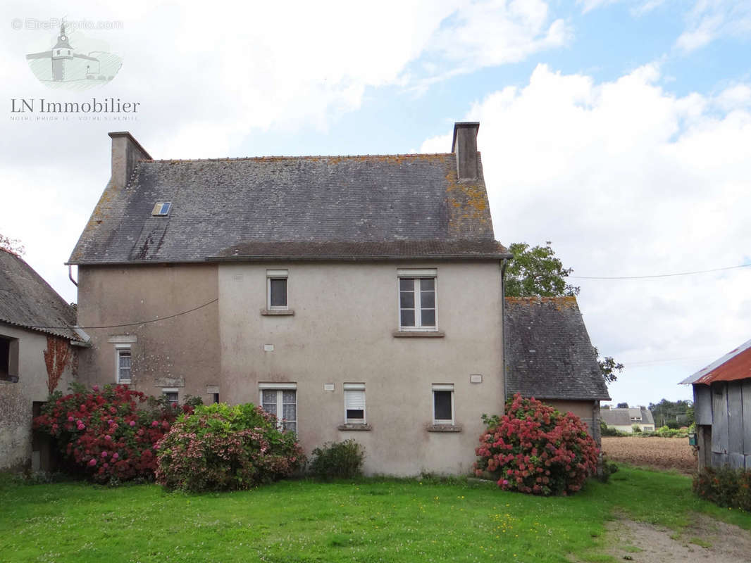 Maison à CLOHARS-CARNOET