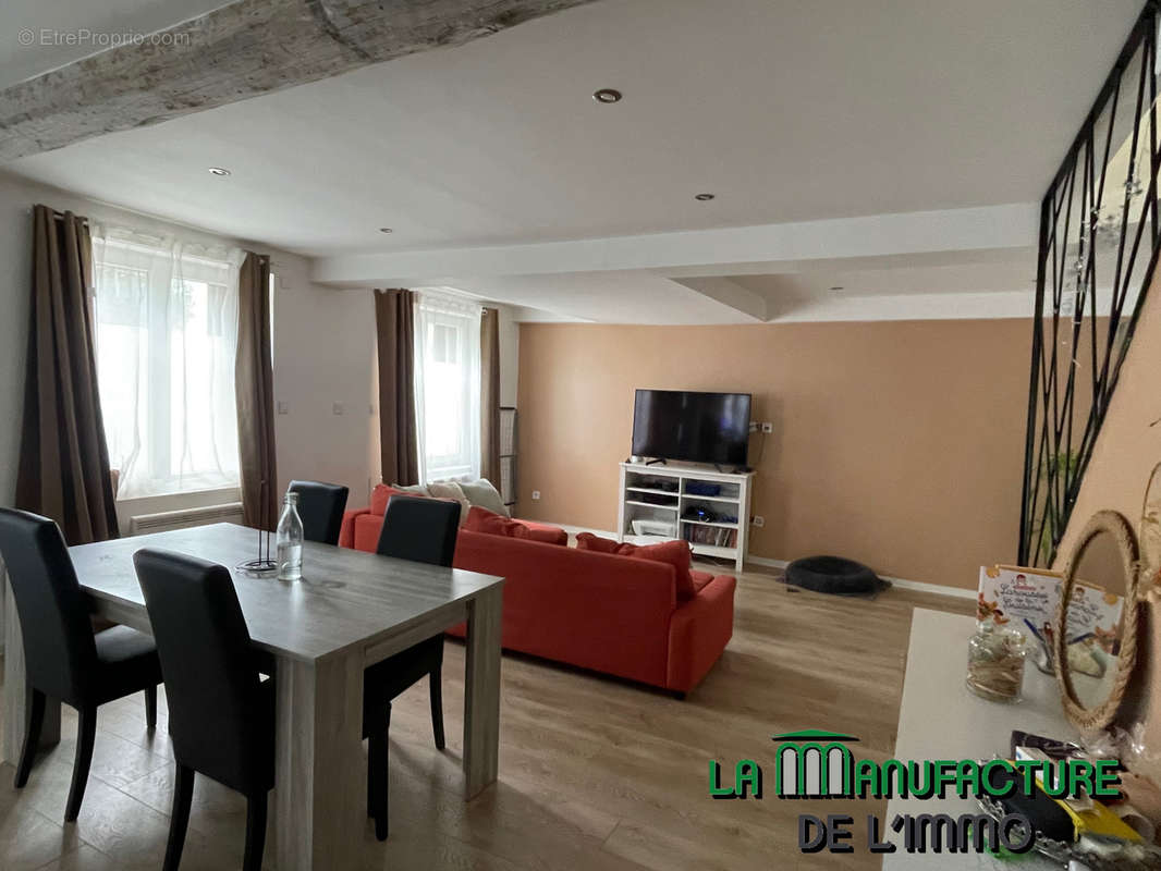 Appartement à SAINT-ETIENNE