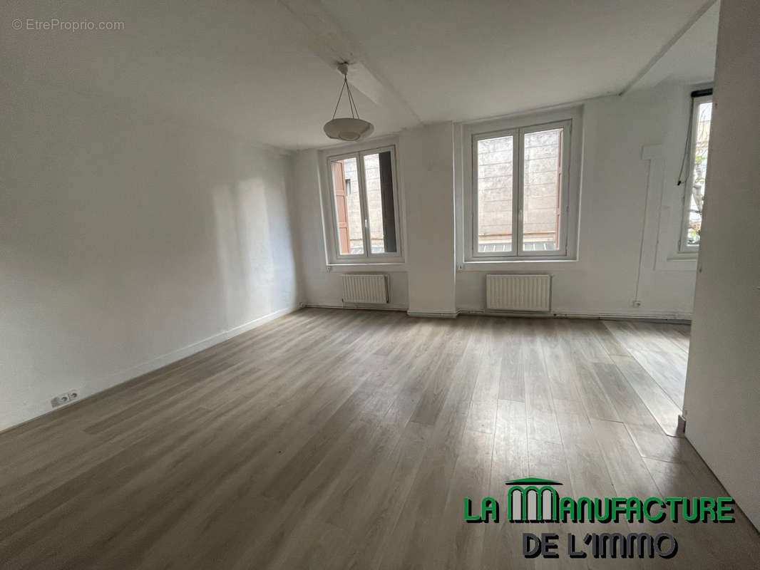 Appartement à SAINT-ETIENNE