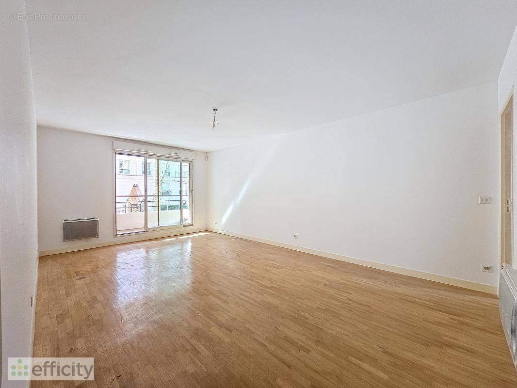 Appartement à ISSY-LES-MOULINEAUX