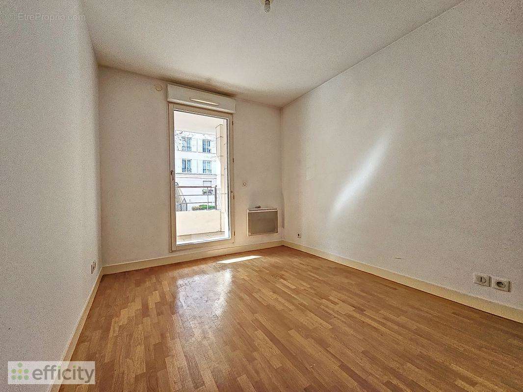 Appartement à ISSY-LES-MOULINEAUX