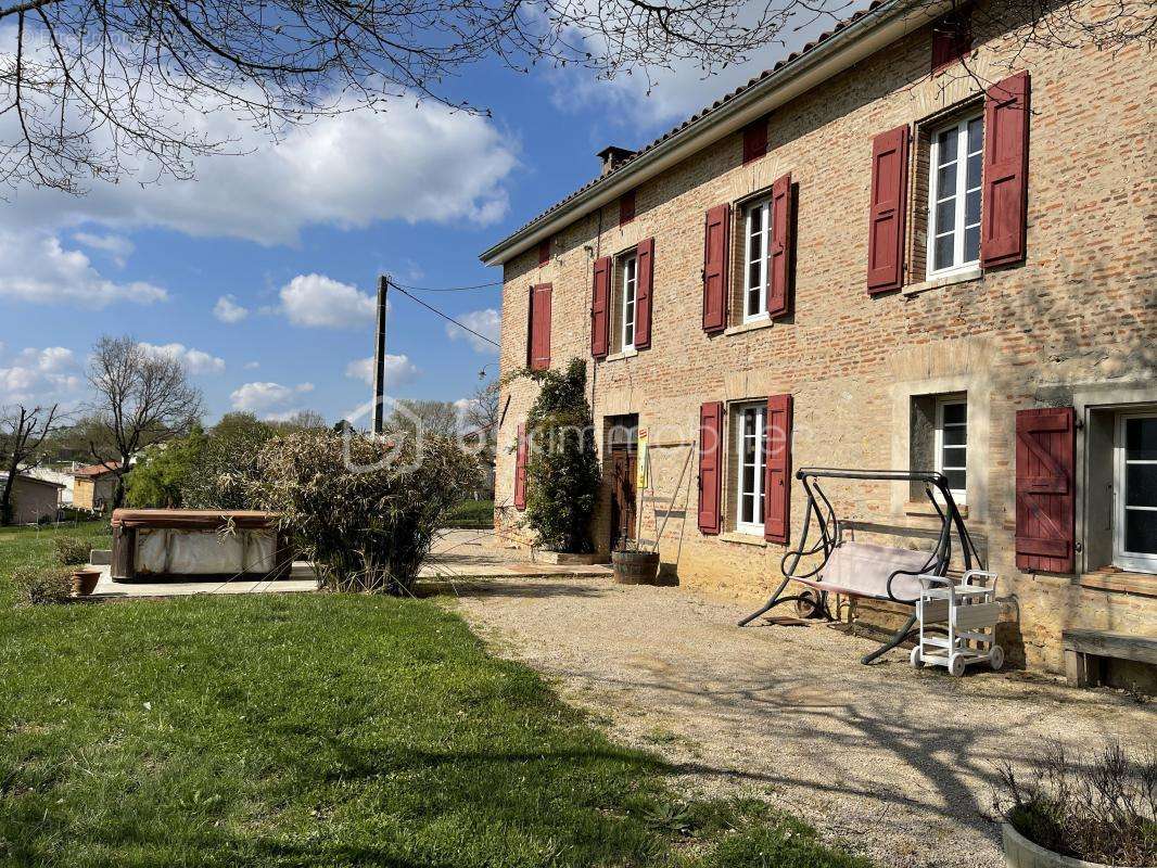 Maison à LISLE-SUR-TARN