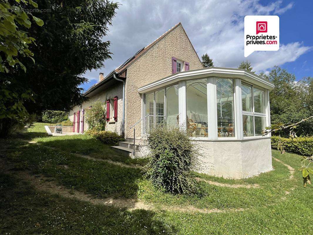 Maison à JOUY-MAUVOISIN