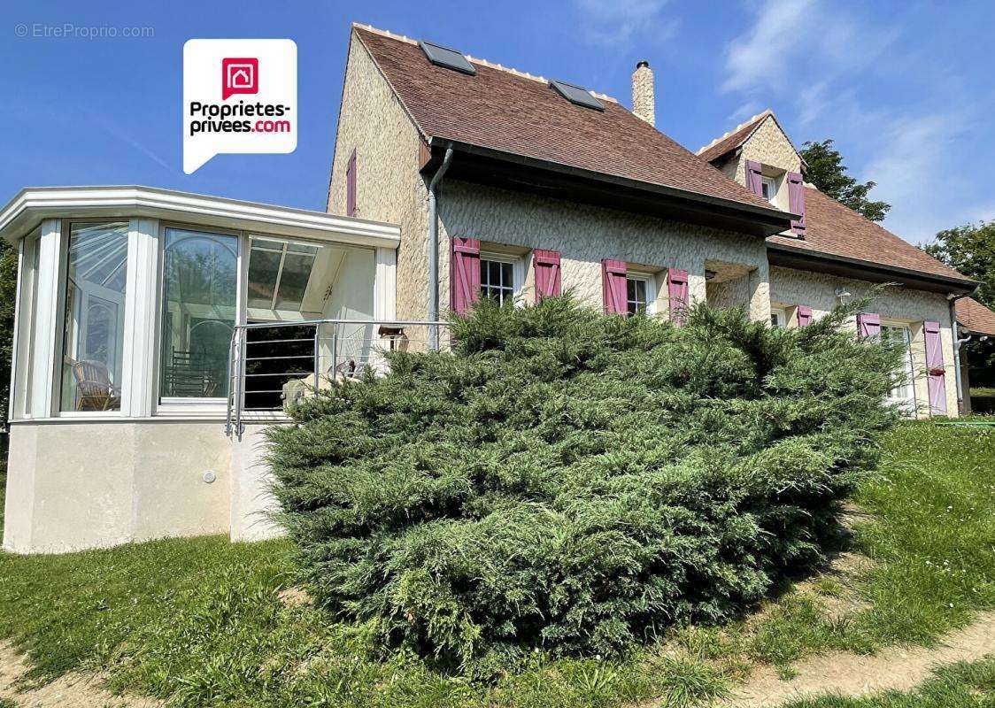 Maison à JOUY-MAUVOISIN