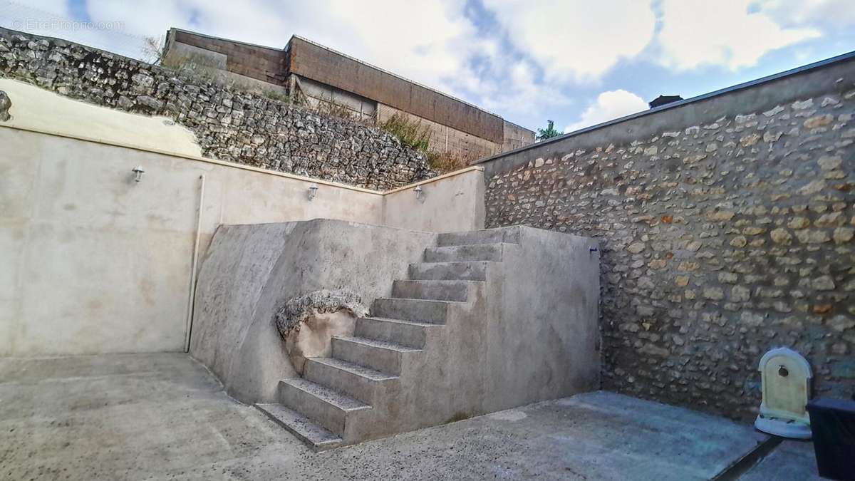 Maison à CHAUVIGNY