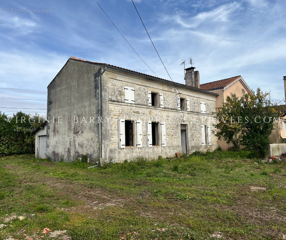 Maison à BORDS