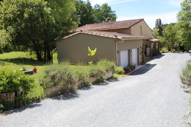 Maison à SIGOULES