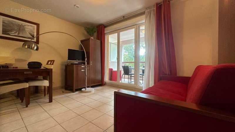 Appartement à MANDELIEU-LA-NAPOULE