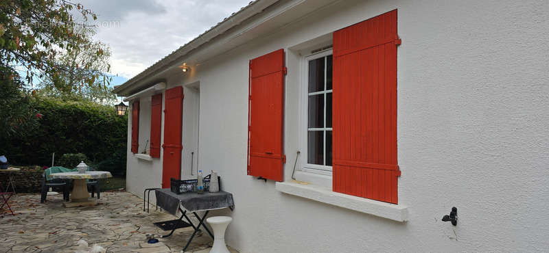 Maison à FONTCOUVERTE