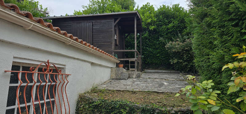 Maison à FONTCOUVERTE