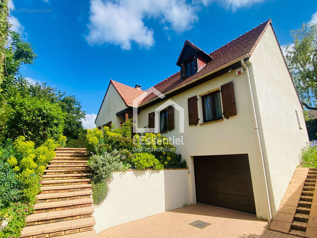 Maison à TRIEL-SUR-SEINE