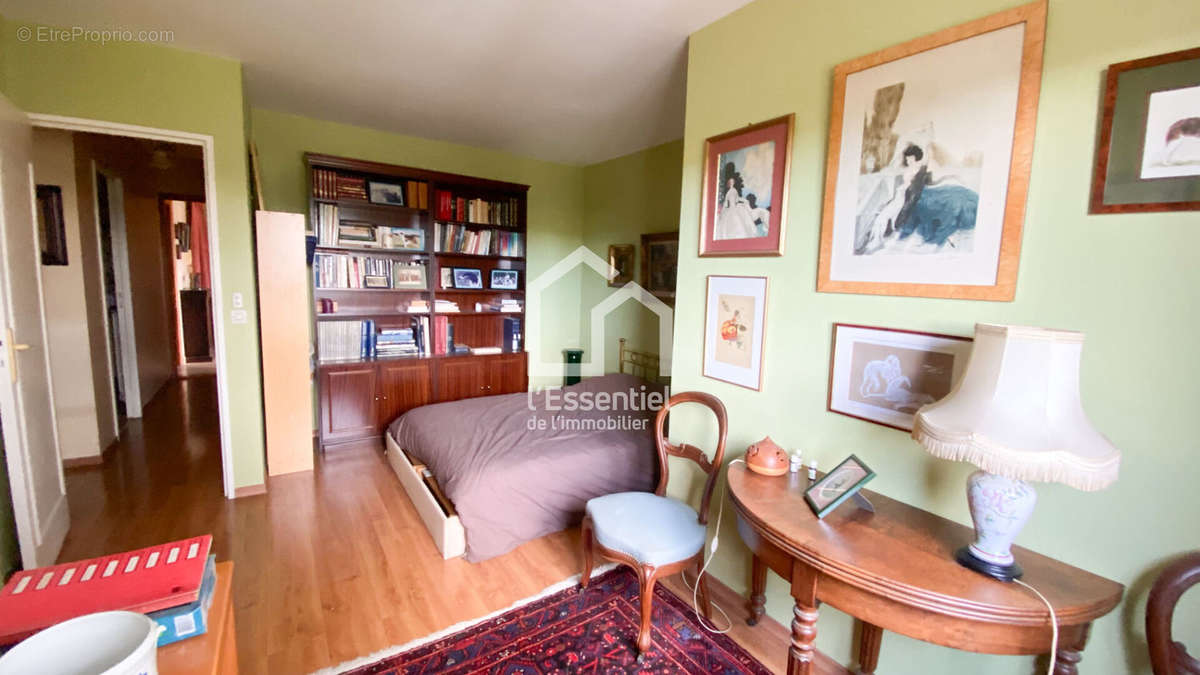 Appartement à VERNEUIL-SUR-SEINE