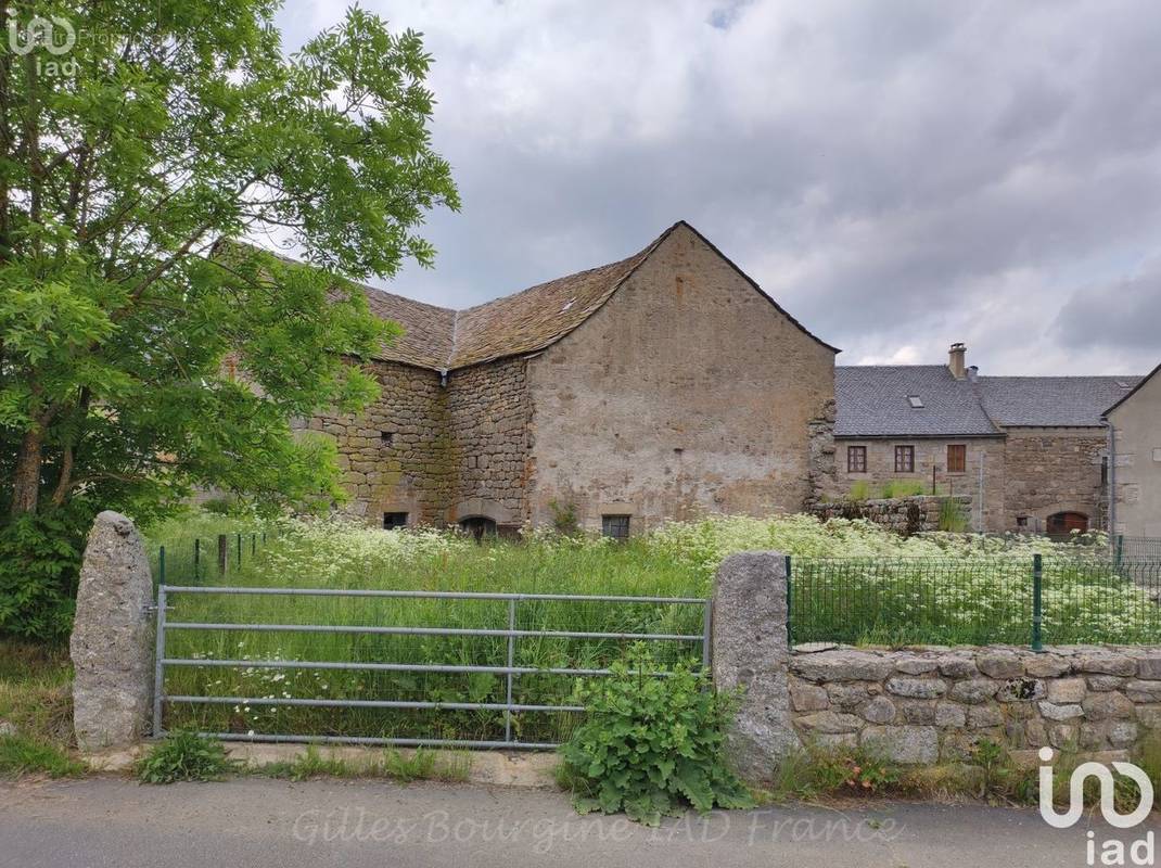 Photo 1 - Maison à AUMONT-AUBRAC