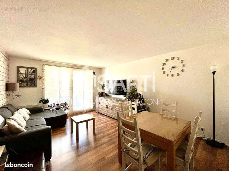 Photo 3 - Appartement à CERGY