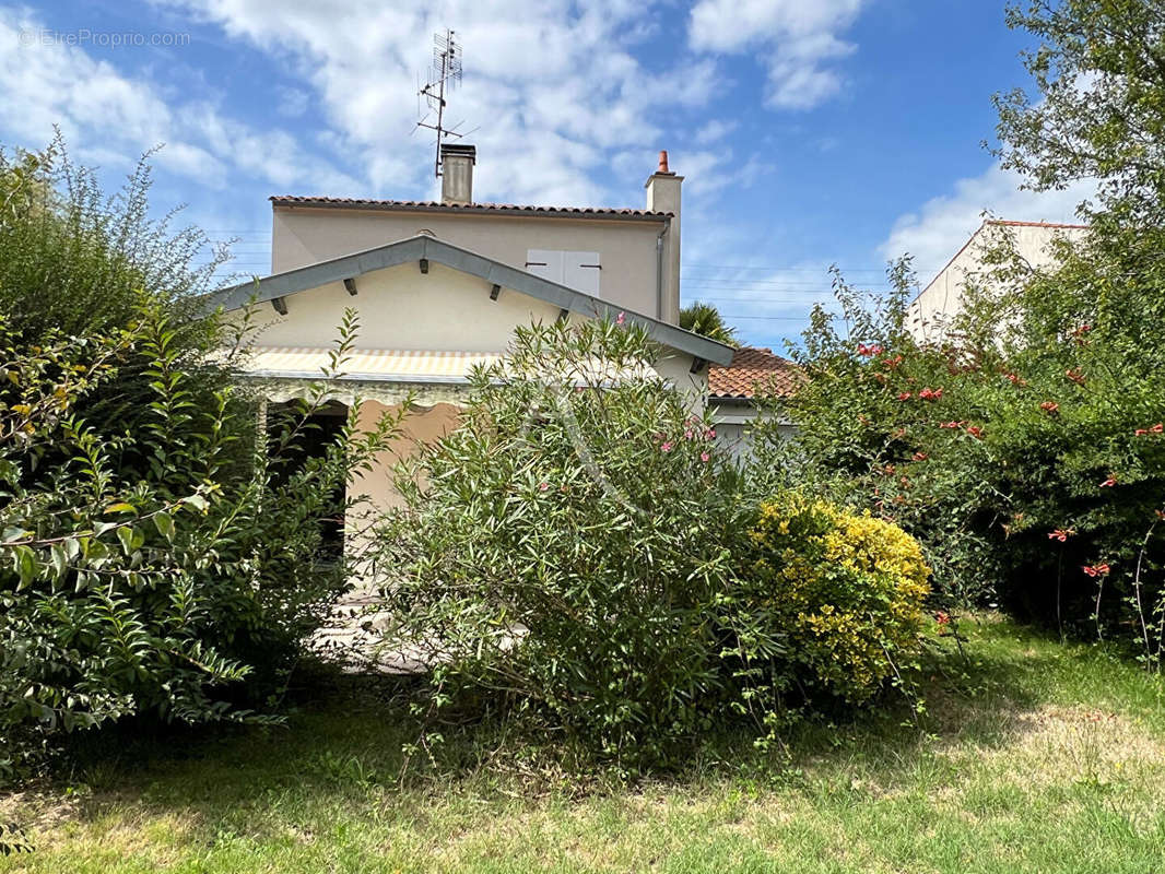 Maison à ROCHEFORT