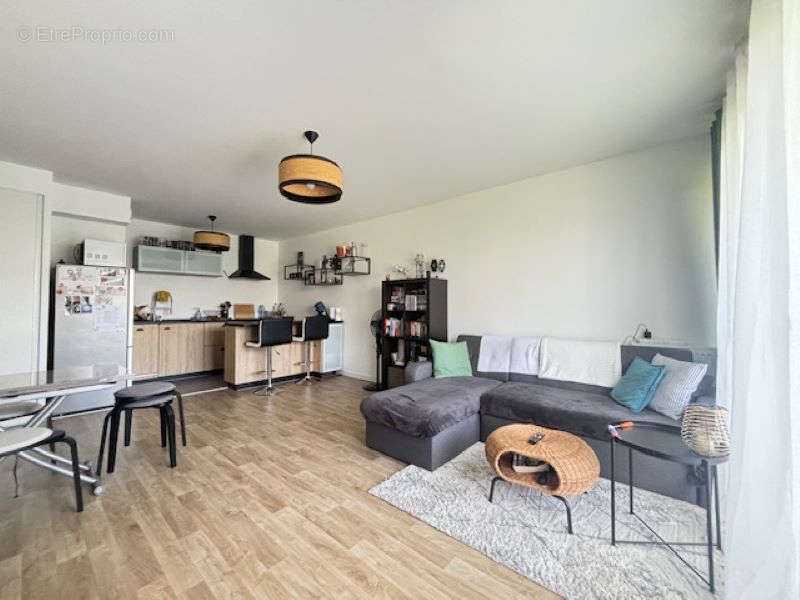 Appartement à MENNECY