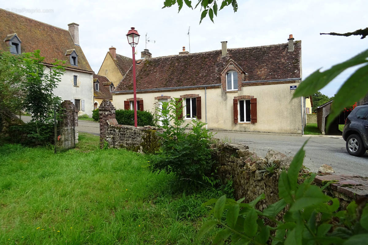 Maison à AUTHON-DU-PERCHE