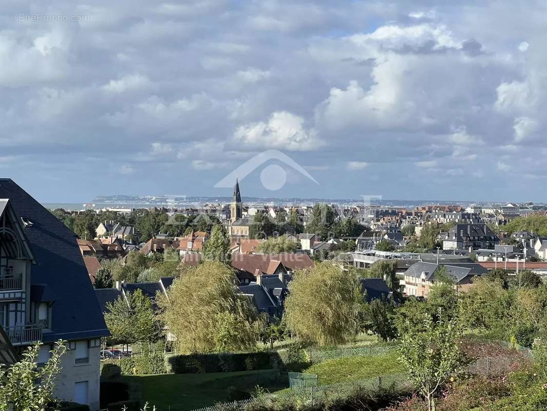 Appartement à DEAUVILLE