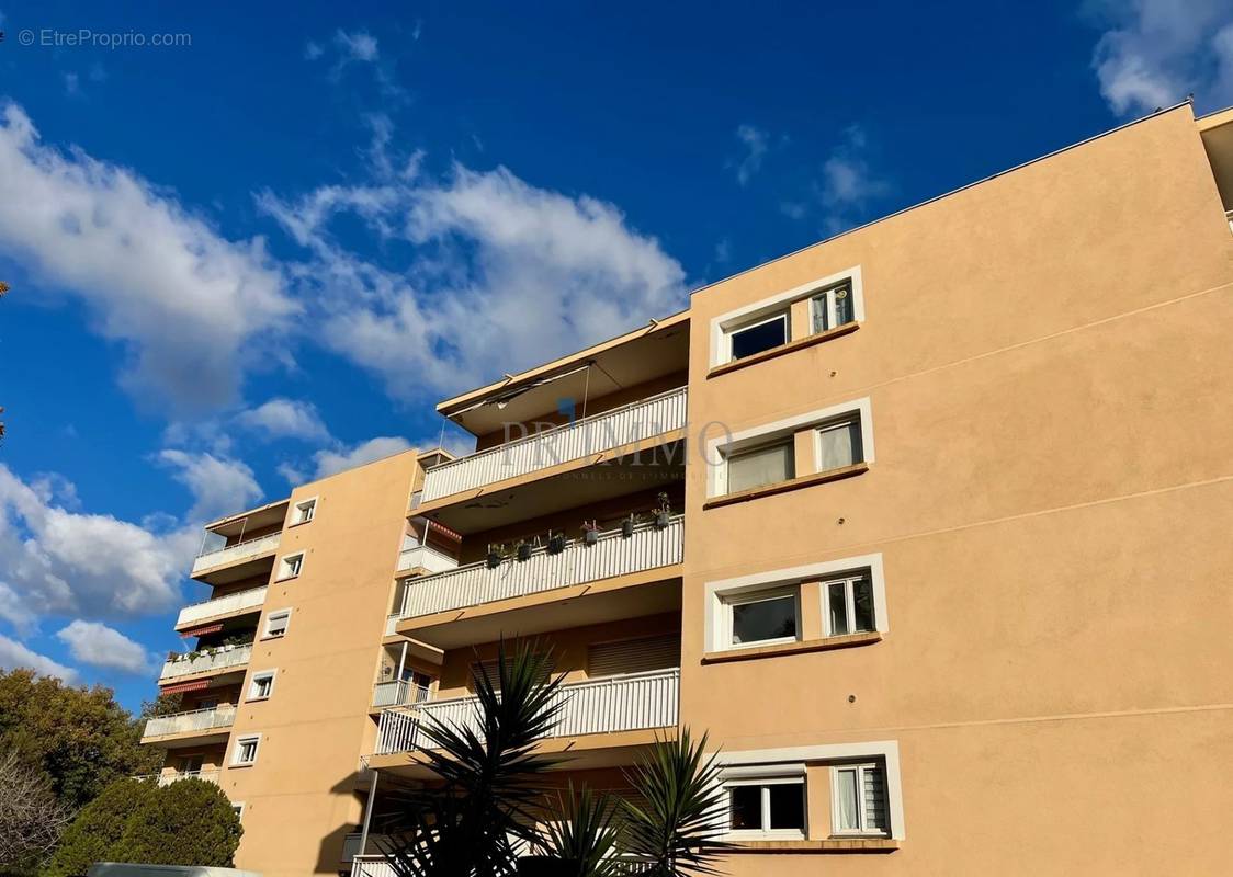 Appartement à FREJUS