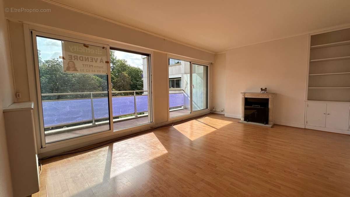 Appartement à SURESNES