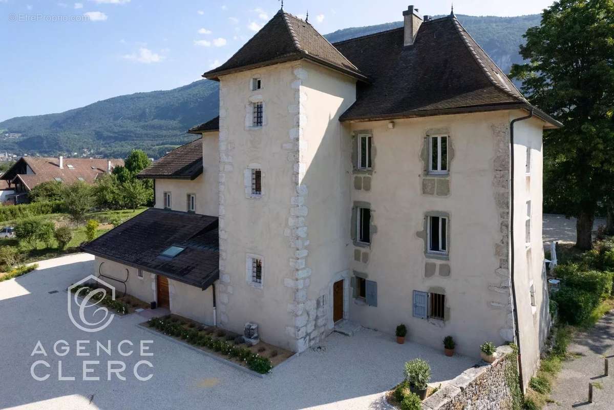 Maison à CHINDRIEUX