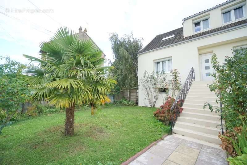 Maison à CHARTRES