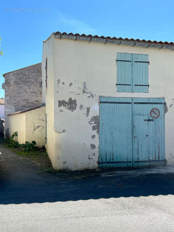 Parking à SAINT-DENIS-D&#039;OLERON