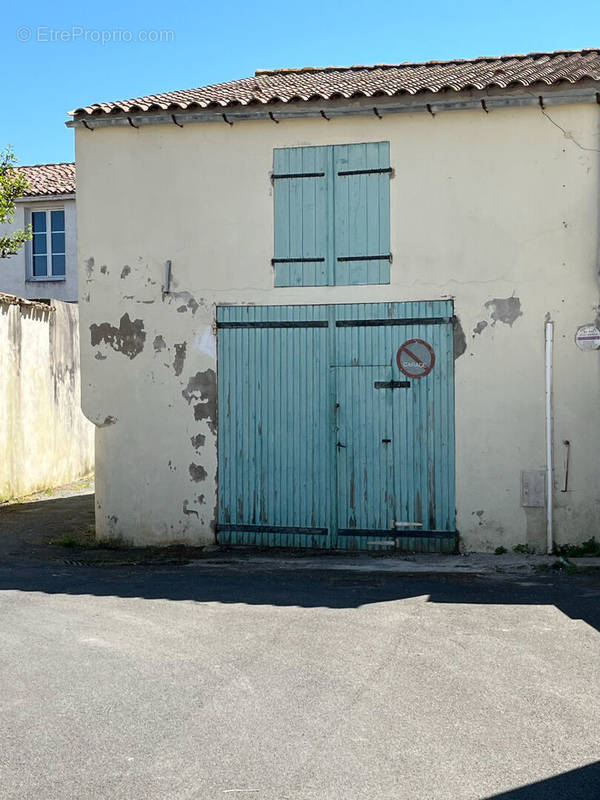 Parking à SAINT-DENIS-D&#039;OLERON