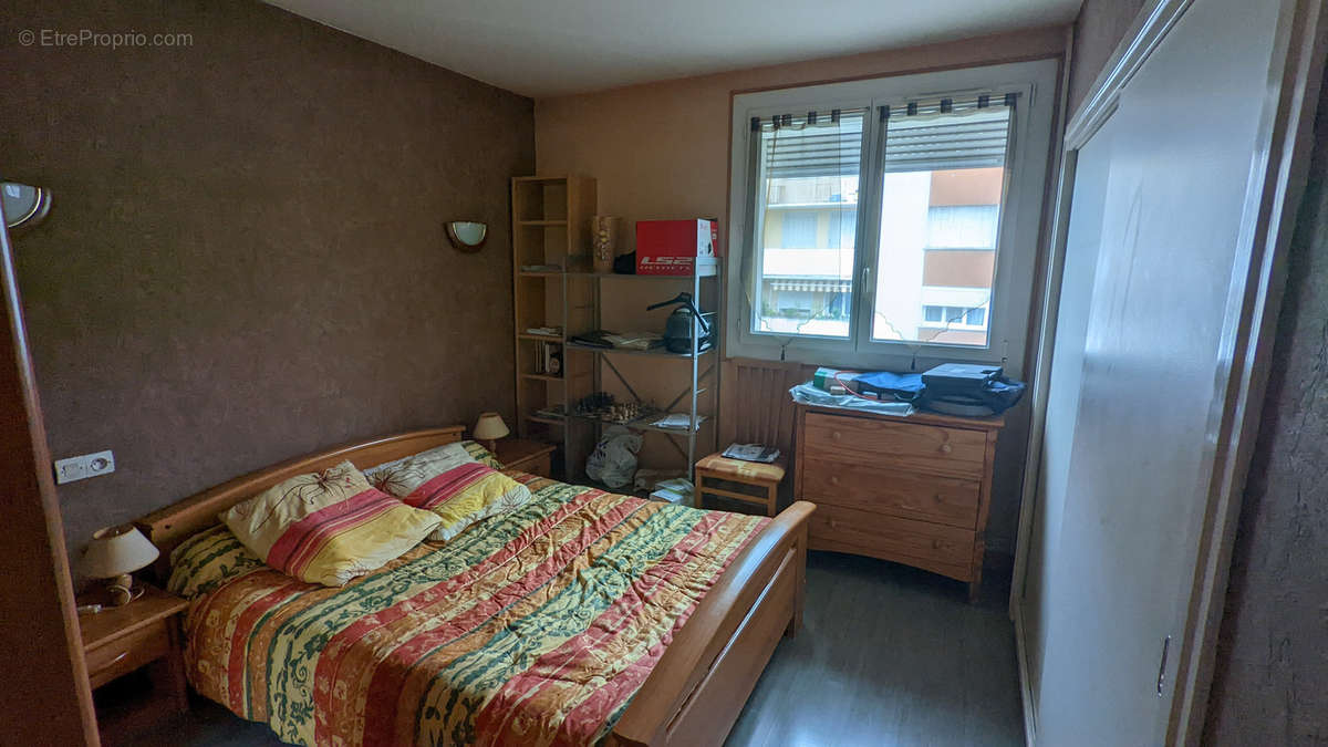 Appartement à CHENOVE