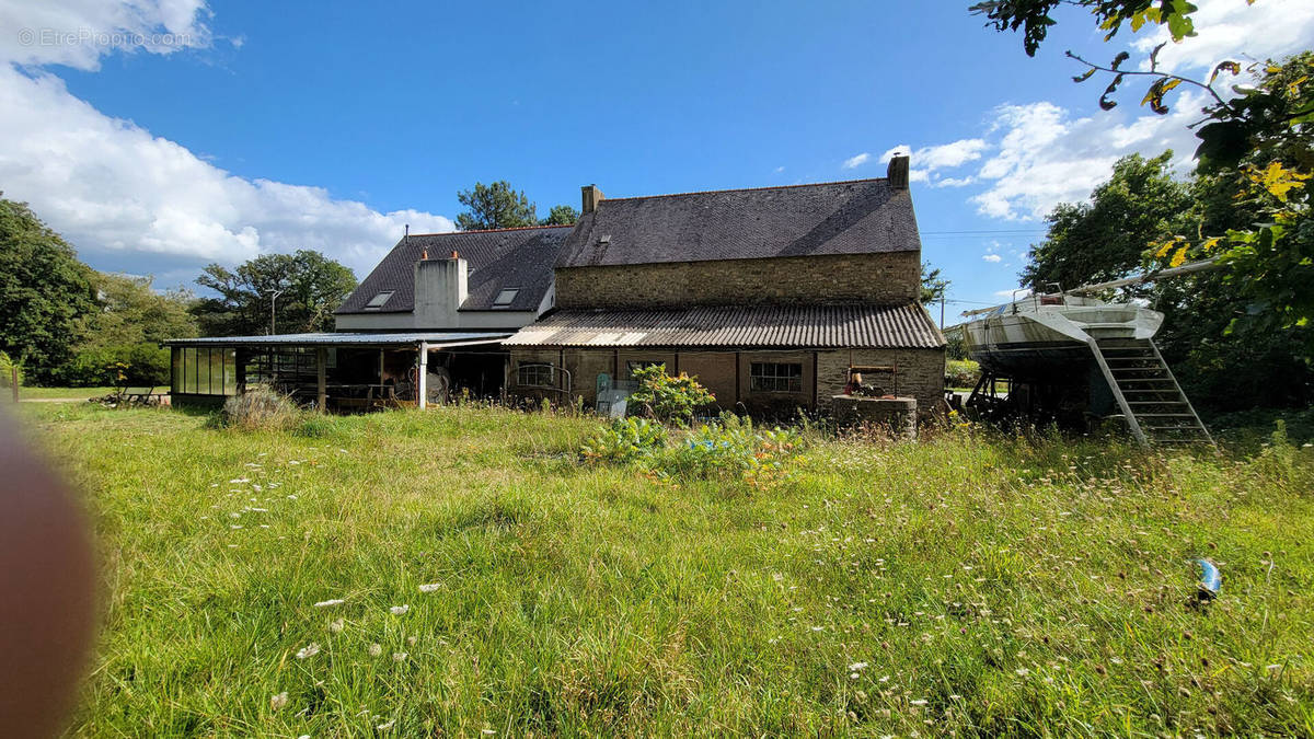 Maison à PLOEMEL