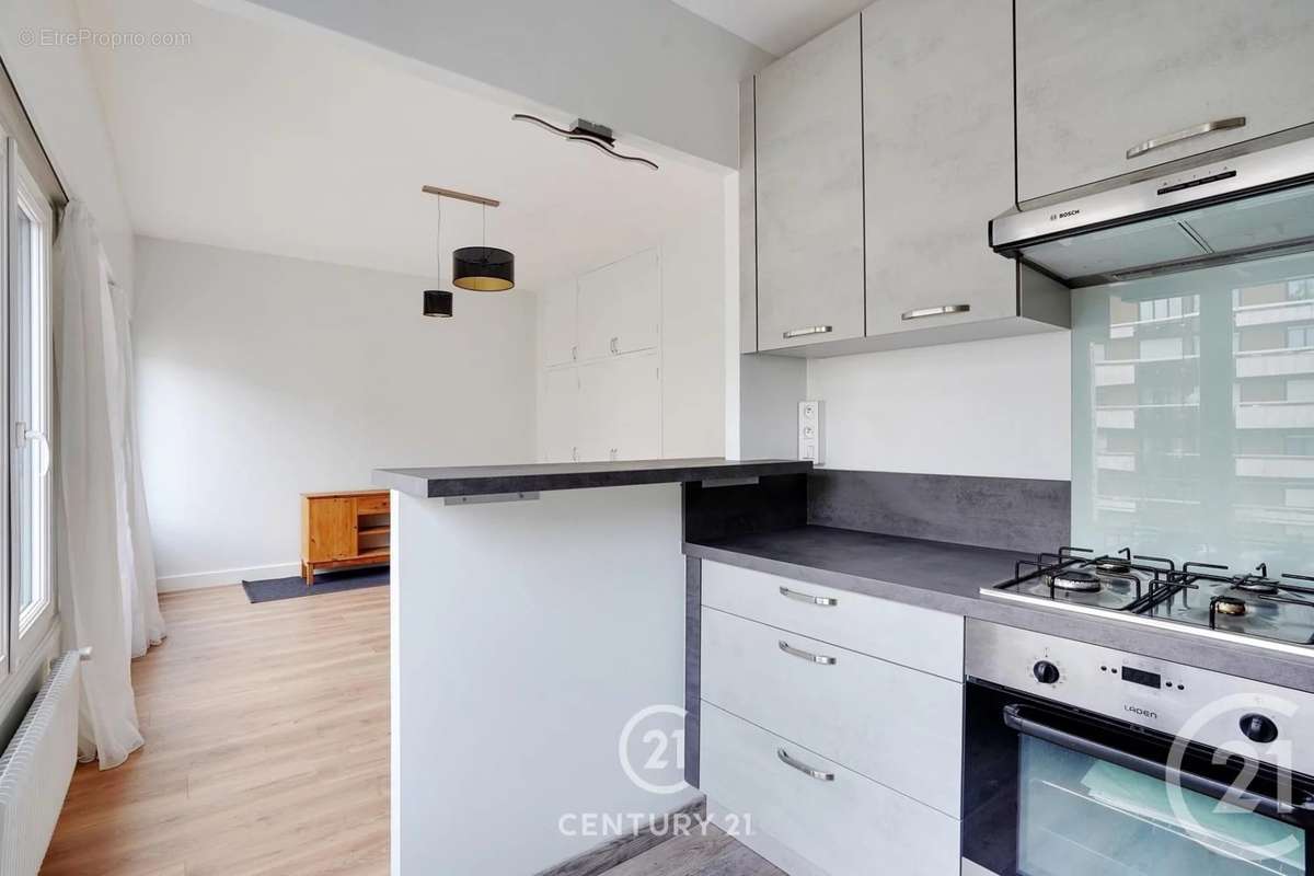 Appartement à PARIS-15E