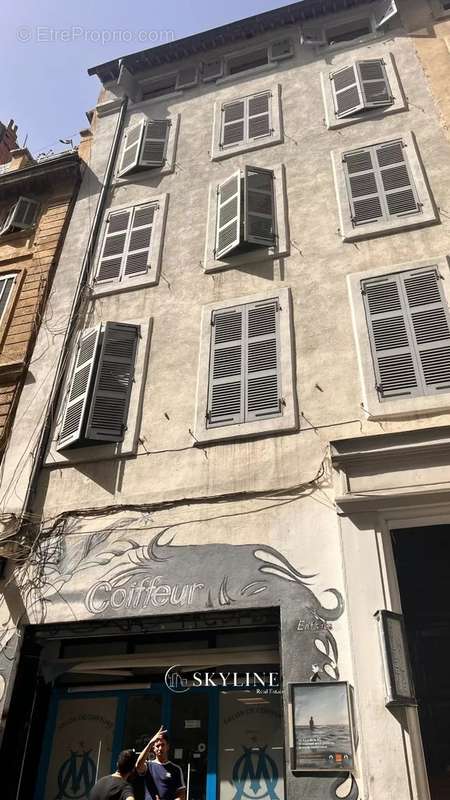 Appartement à MARSEILLE-1E