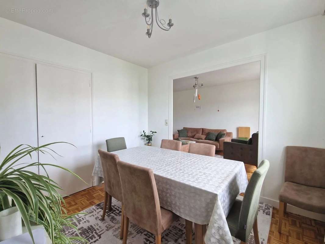 Appartement à AIX-LES-BAINS