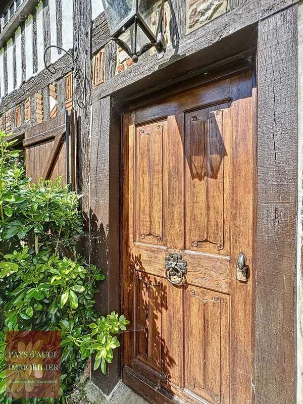 Maison à SAINT-GERMAIN-LA-CAMPAGNE