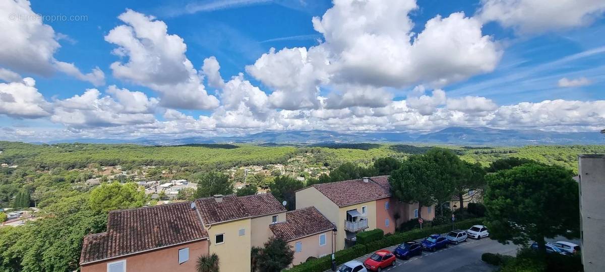 Appartement à MOUGINS