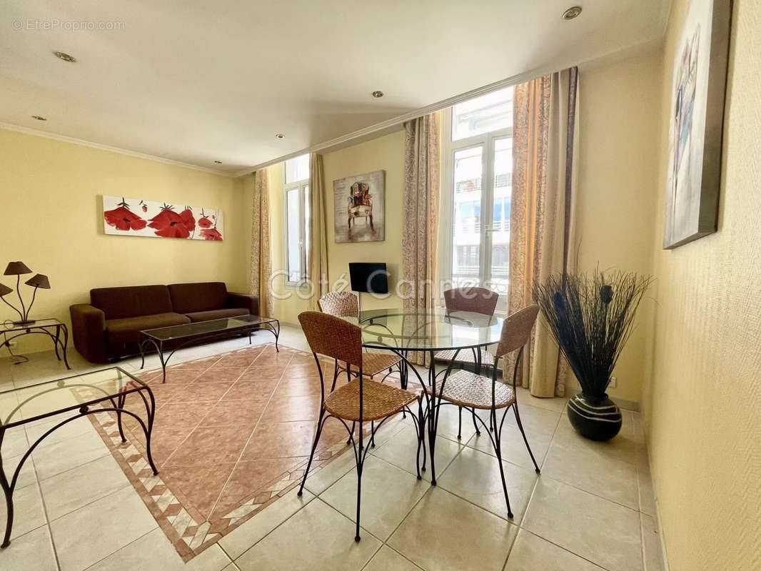 Appartement à CANNES