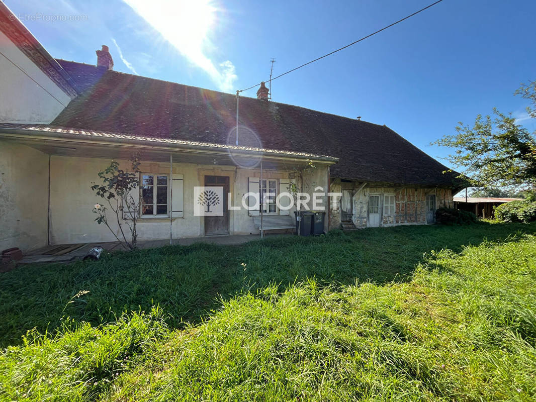 Maison à FRANGY-EN-BRESSE