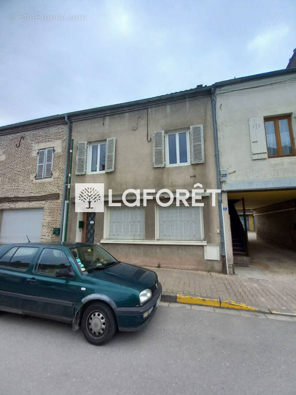 Appartement à PIERRE-DE-BRESSE