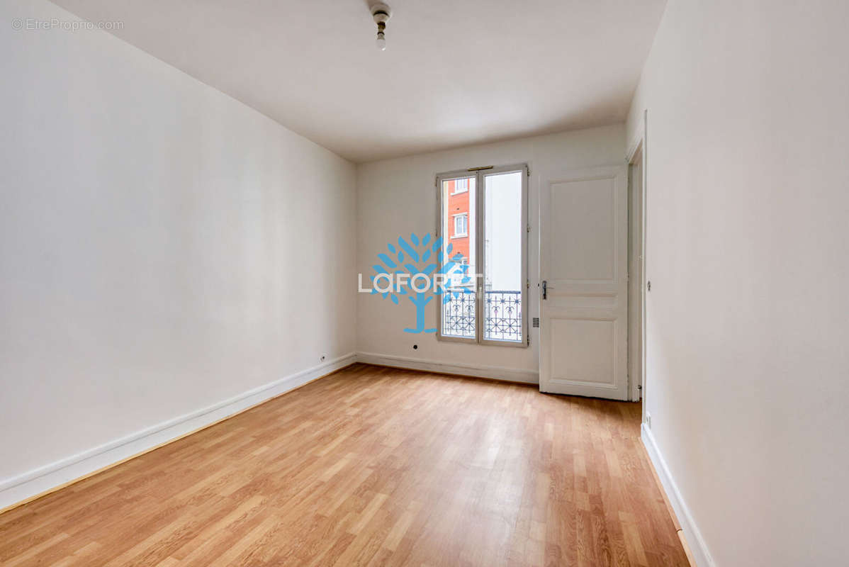 Appartement à PARIS-20E