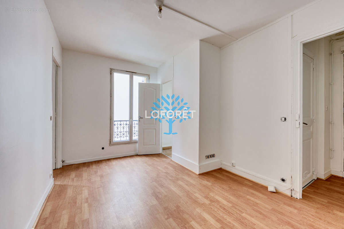 Appartement à PARIS-20E