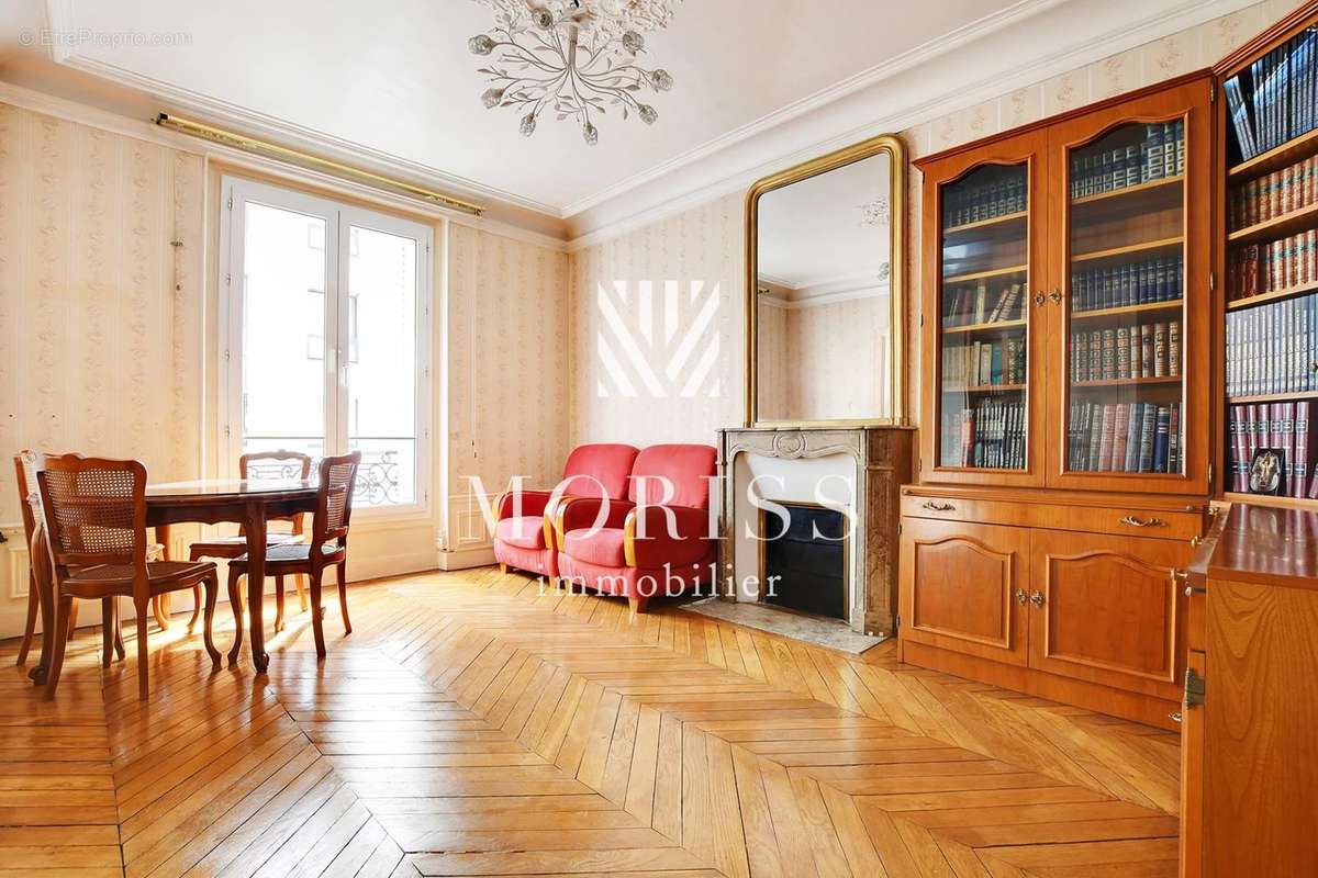 Appartement à PARIS-15E