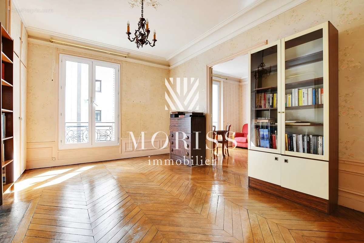 Appartement à PARIS-15E