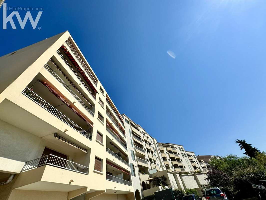 Appartement à HYERES