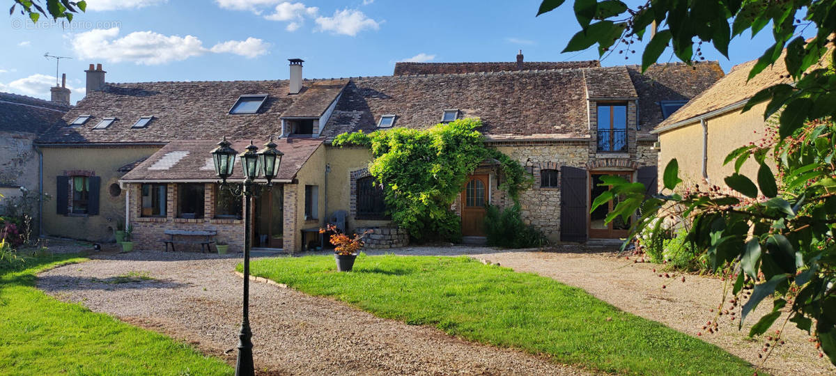 Maison à SAINT-VALERIEN